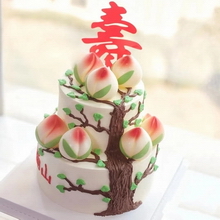 Double-Layer Longevity Cake with Cream and Fruit Filling