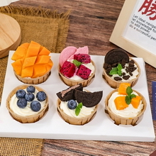 6 Cupcakes with Fruit Filling