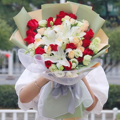 33 Stems of Roses (16 Red, 17 Champagne) & 3 Stems of Multi-bloom White Lilies