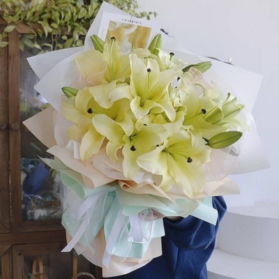 6 Stems of Multi-bloom Yellow Lilies