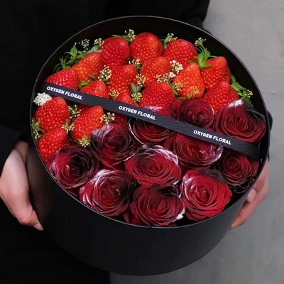 Snowfall Rose & Berry Bliss Box